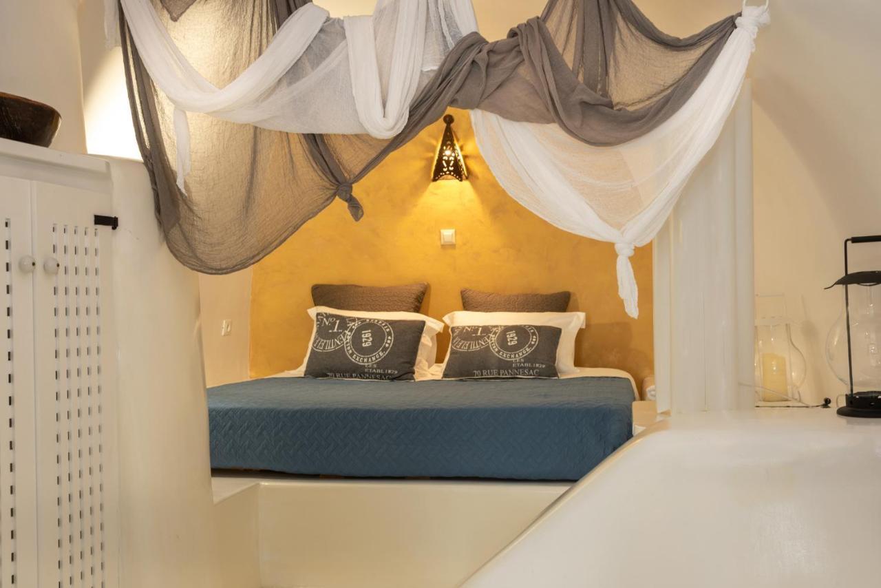 Orpheus Santorini Megalokori