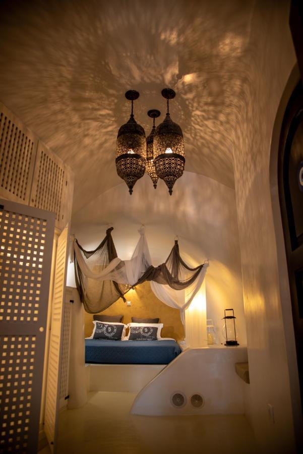 Orpheus Santorini Megalokori